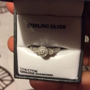 Meet your Posher, Dianeris